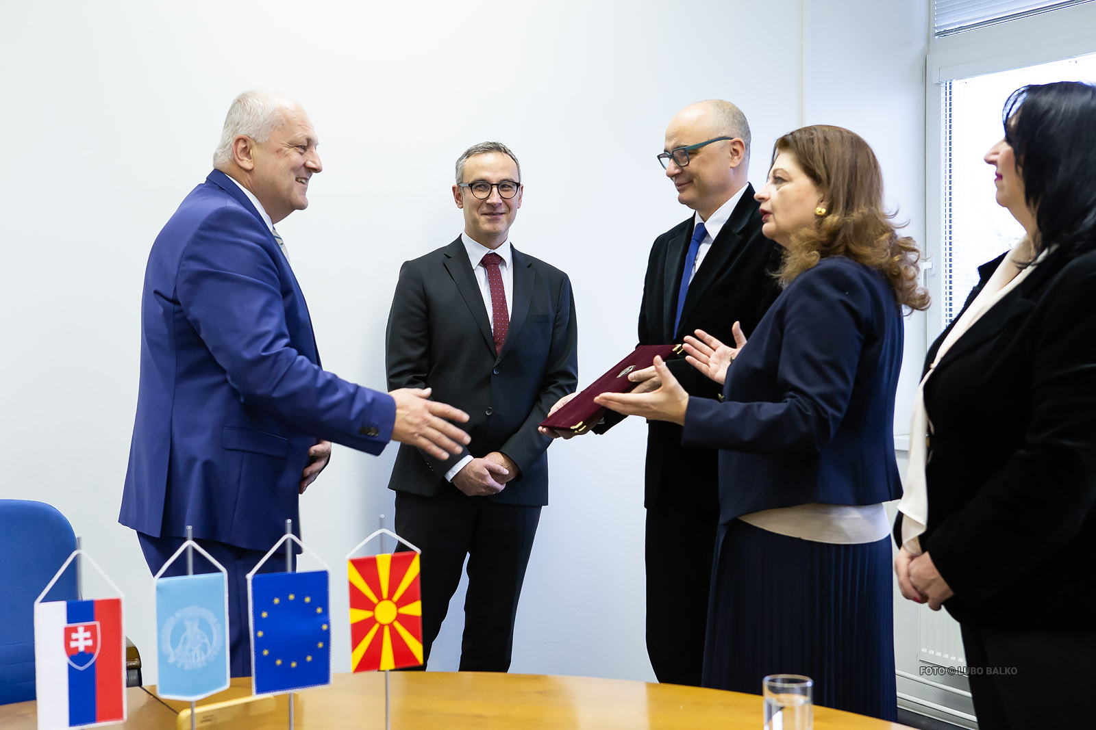 016 1dx 7330 20251212 1350745897