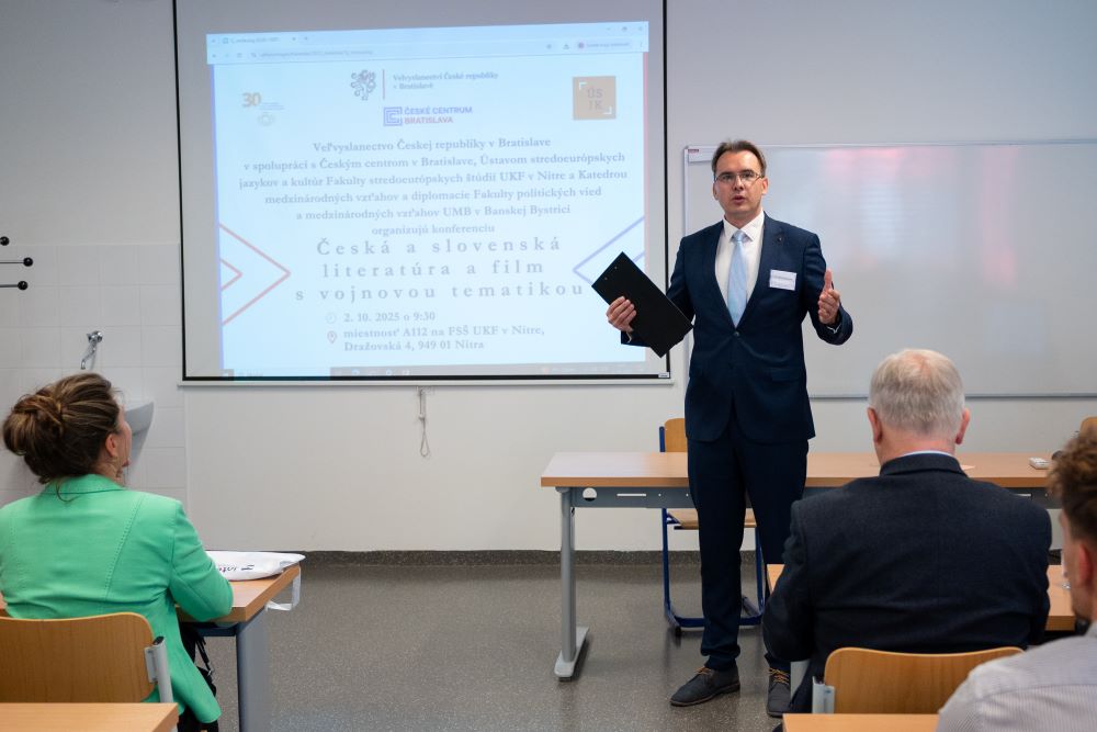 K UKF Nitra konferencia foto Peter Korcek CCBA 0001